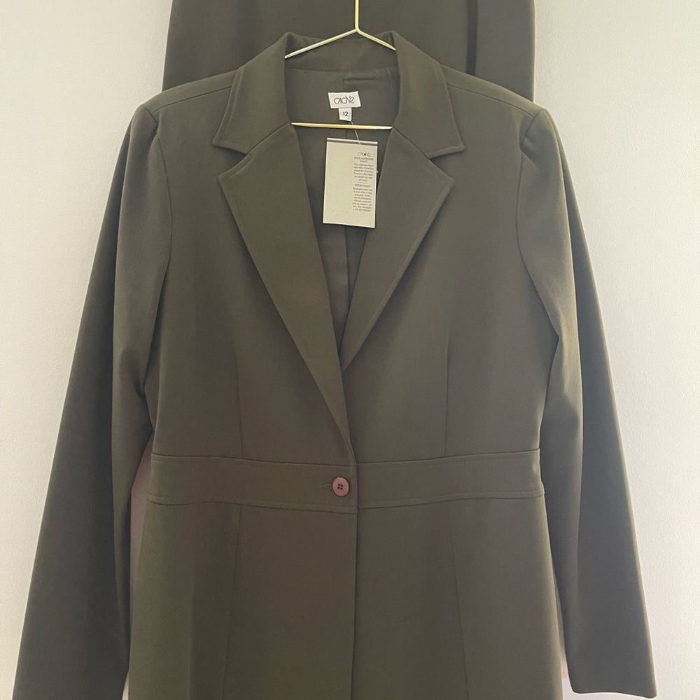 ✨ Cache Two Piece Green Women’s Suit - Picture 4 of 16